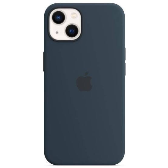 iPhone 15 Silicone Case with MagSafe